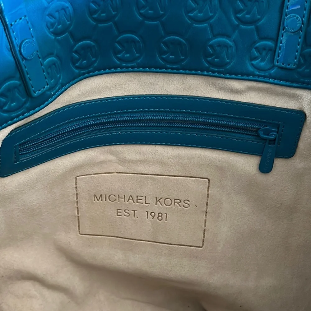 Michael Kors Signature Neoprene Tote‎